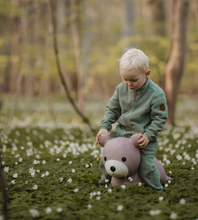 Laden Sie das Bild in den Galerie-Viewer, JUMPING ANIMAL - MAYA THE BEAR