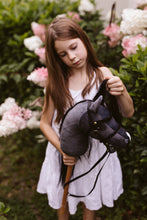 Laden Sie das Bild in den Galerie-Viewer, HOBBY HORSE BLAZE, GREY/BLACK