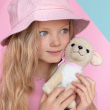 Laden Sie das Bild in den Galerie-Viewer, STUDIO PETS PLUSH – PINKIE (16 CM)