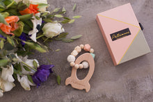 Laden Sie das Bild in den Galerie-Viewer, ROCKET TEETHER - DARLING