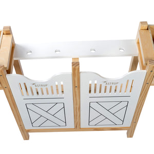 HORSE BOX FOR 4 HOBBY HORSES