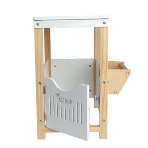 STABLE FOR A SMALL HORSE