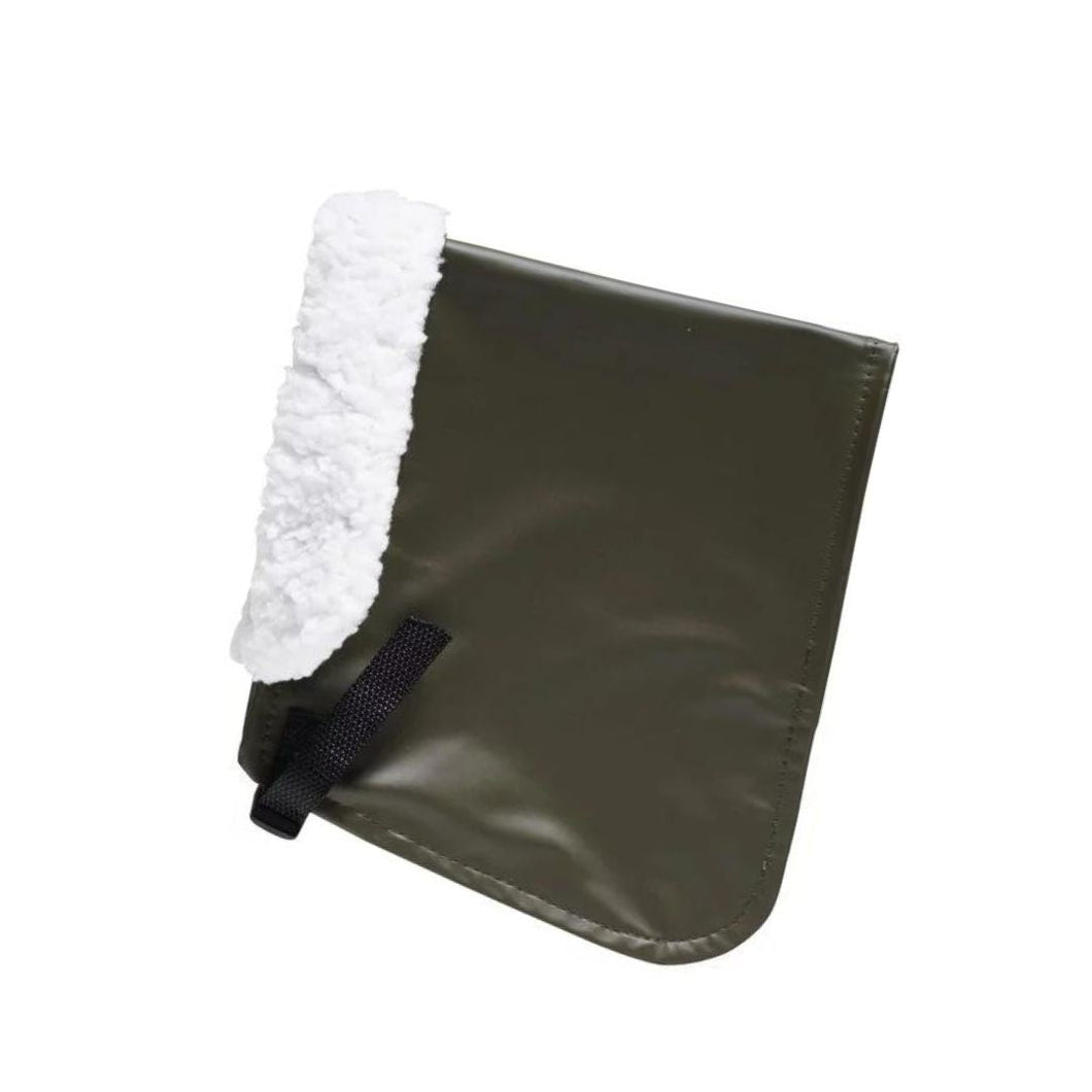 PANDURO HOBBY HORSE REGENDECKE
