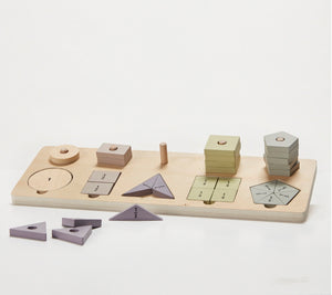 SHAPES AND FRACTIONS GAME