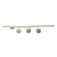 Laden Sie das Bild in den Galerie-Viewer, DOLL PRAM CHAINS – CATS
