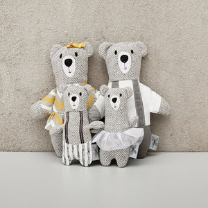 BEAR FAMILY