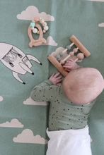 Laden Sie das Bild in den Galerie-Viewer, CARPET – ORGANIC CITY RUG
