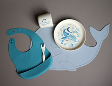 Laden Sie das Bild in den Galerie-Viewer, BIB WHALE OCEAN – BABY
