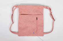 Laden Sie das Bild in den Galerie-Viewer, DRAWSTRING BAG
