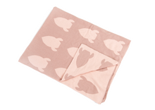 Laden Sie das Bild in den Galerie-Viewer, KNITTED ORGANIC BLANKET – PINK
