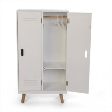 Laden Sie das Bild in den Galerie-Viewer, DOLL WARDROBE
