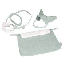 Laden Sie das Bild in den Galerie-Viewer, HOBBY HORSE BLANKET AND BONNET – DUSTY GREEN
