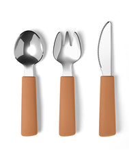 Laden Sie das Bild in den Galerie-Viewer, CUTLERY TODDLER – TERRA
