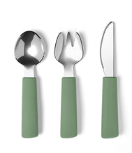 Laden Sie das Bild in den Galerie-Viewer, CUTLERY TODDLER – SAGE
