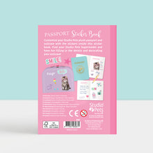 Laden Sie das Bild in den Galerie-Viewer, STUDIO PETS – PASSPORT STICKER BOOK FÜR 23 CM KUSCHELTIERE

